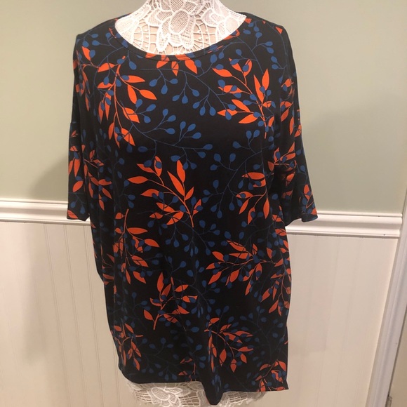TWO! LuLaRoe Hi-Lo Patterned Irma Tunic Tops, NWOT - Picture 4 of 8